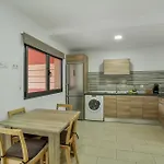 Apartament Edificio Bentejui 1 *